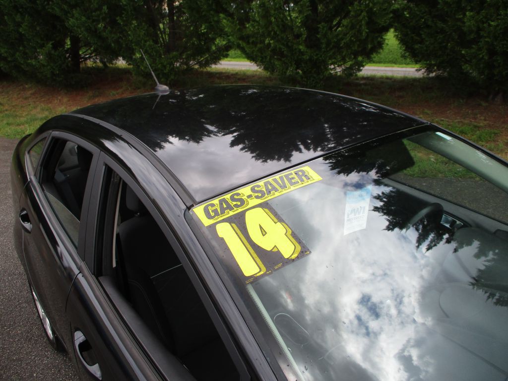 2014 Ford Fiesta Image 9