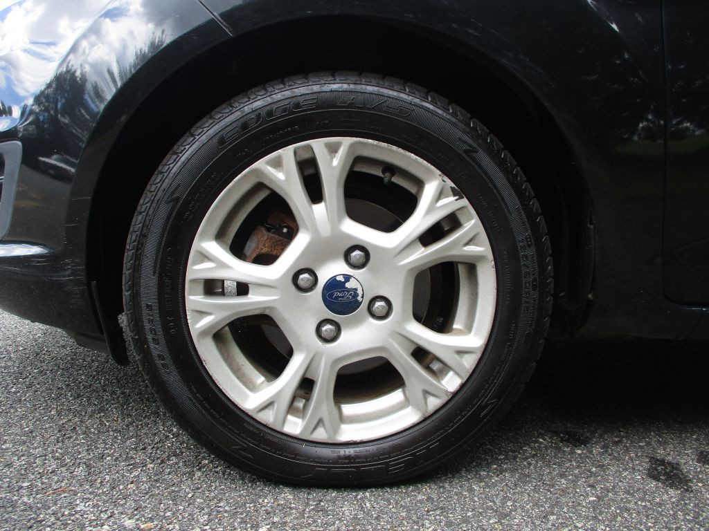 2014 Ford Fiesta Image 10