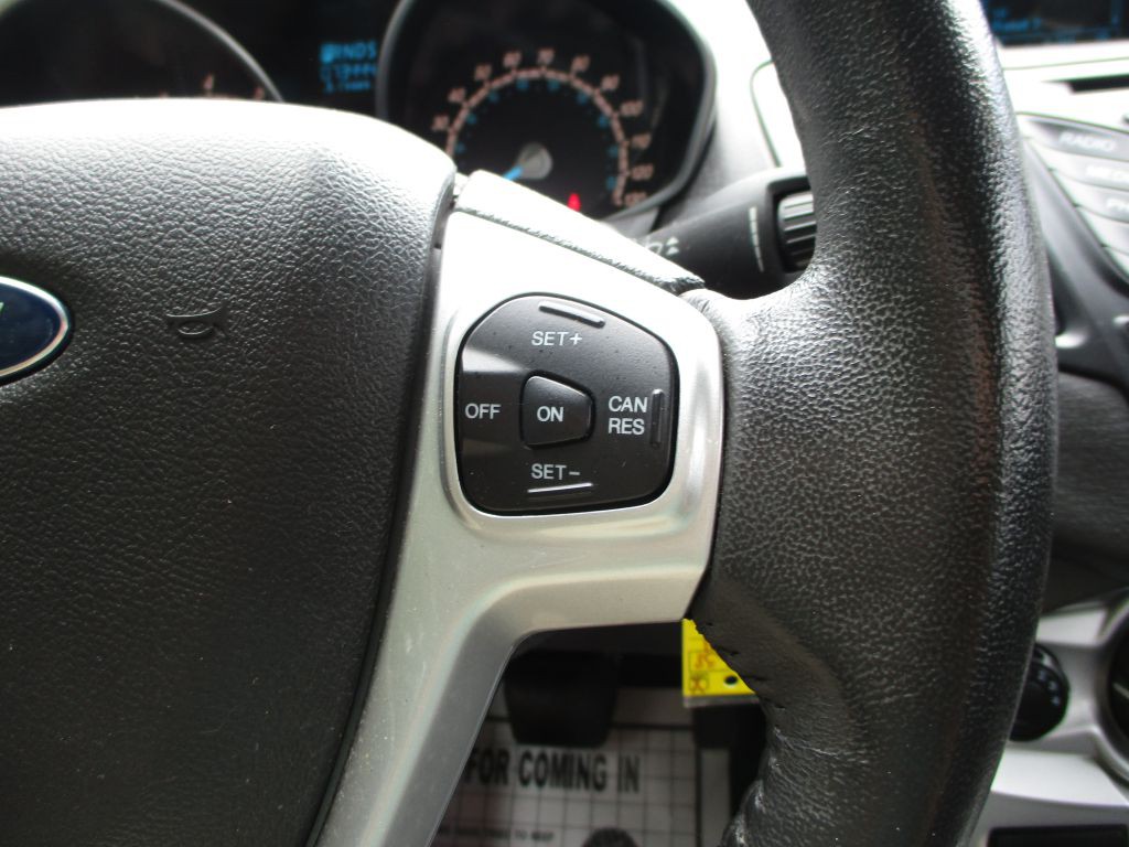 2014 Ford Fiesta Image 26