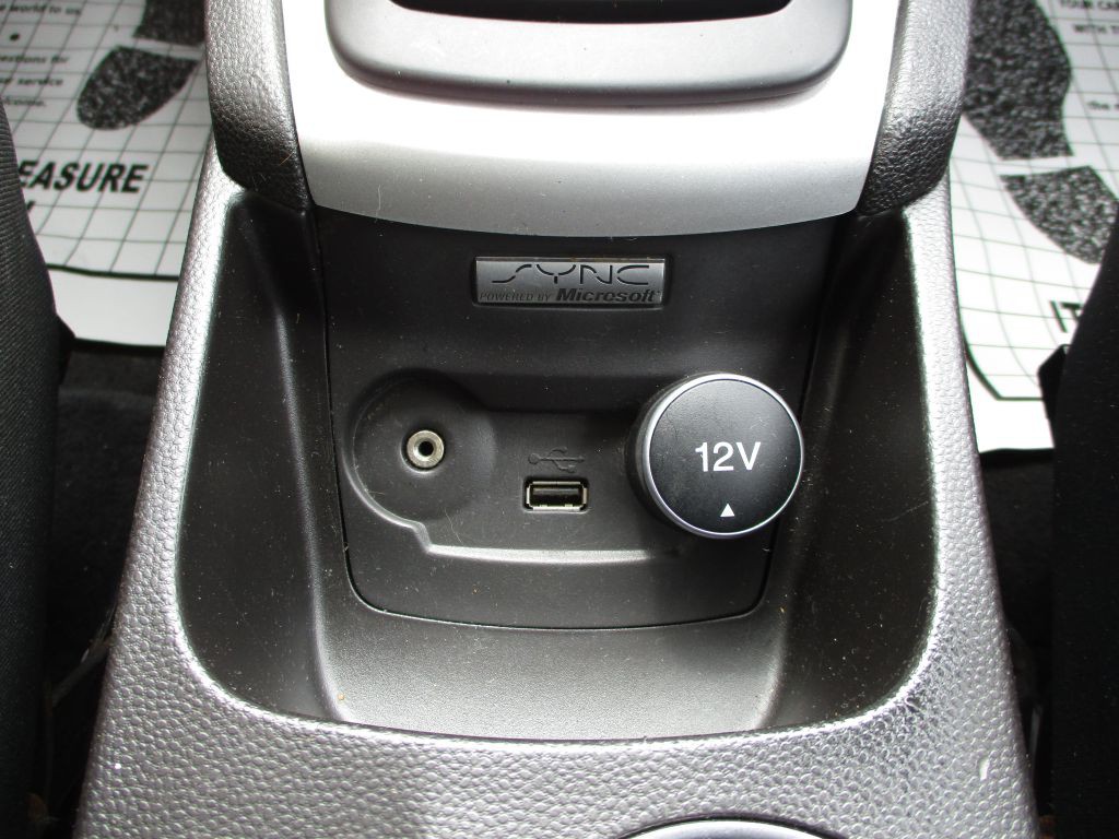 2014 Ford Fiesta Image 35