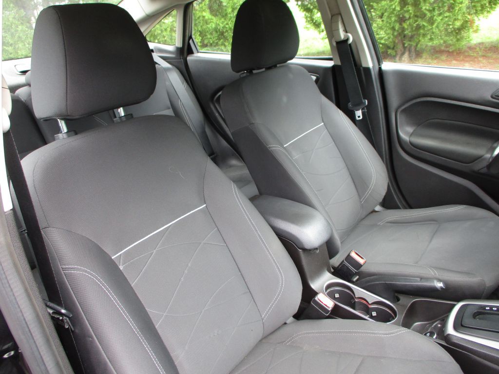 2014 Ford Fiesta Image 42