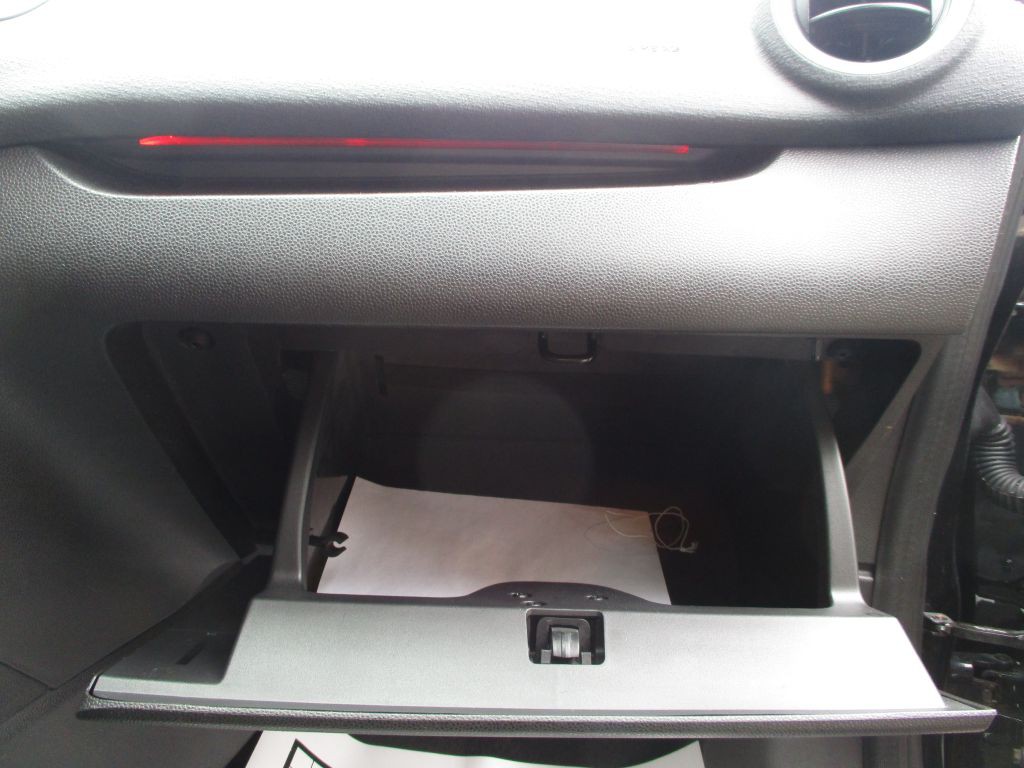 2014 Ford Fiesta Image 44