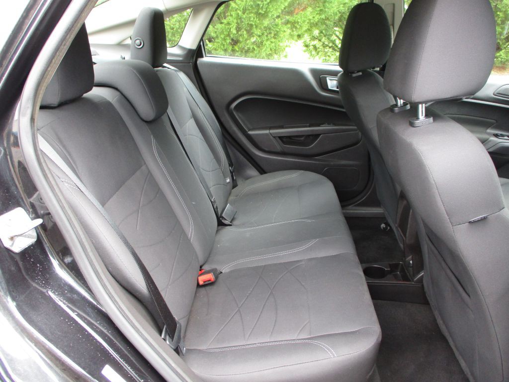2014 Ford Fiesta Image 47