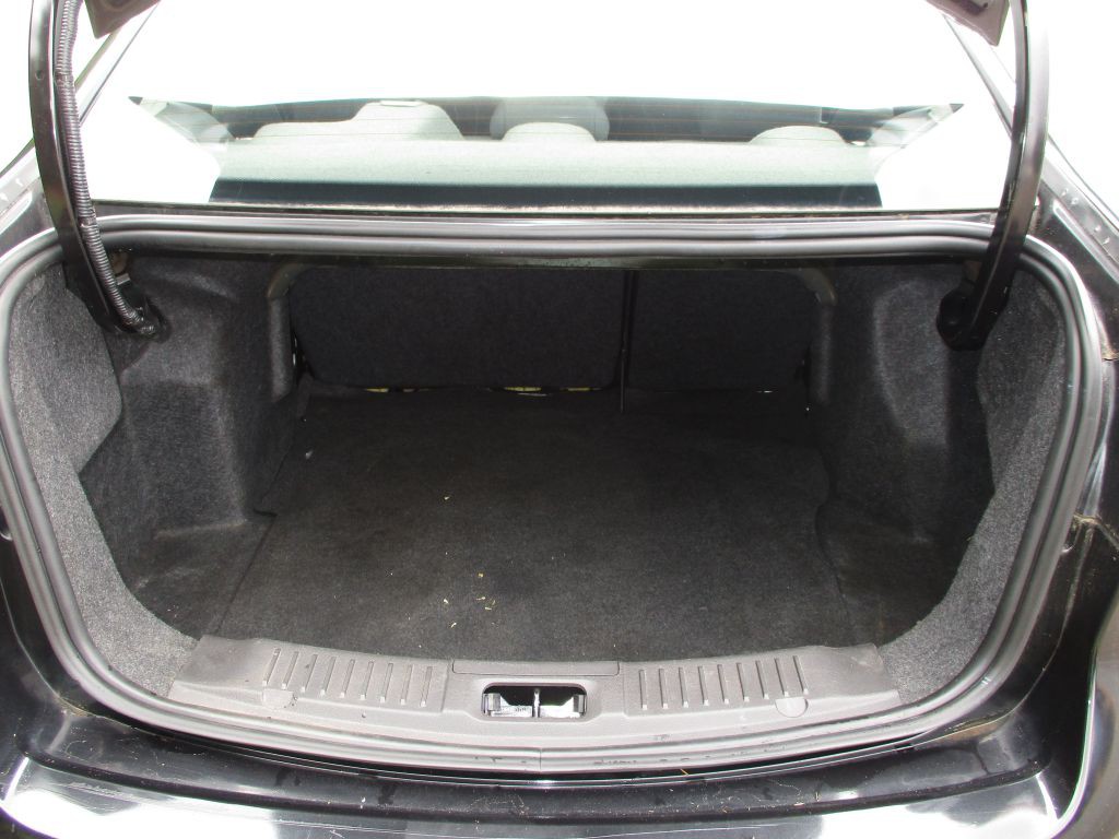 2014 Ford Fiesta Image 52