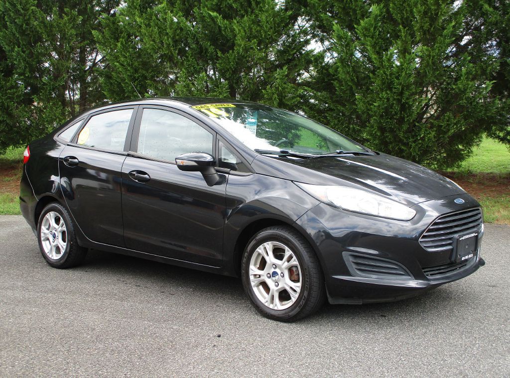 2014 Ford Fiesta Image 1