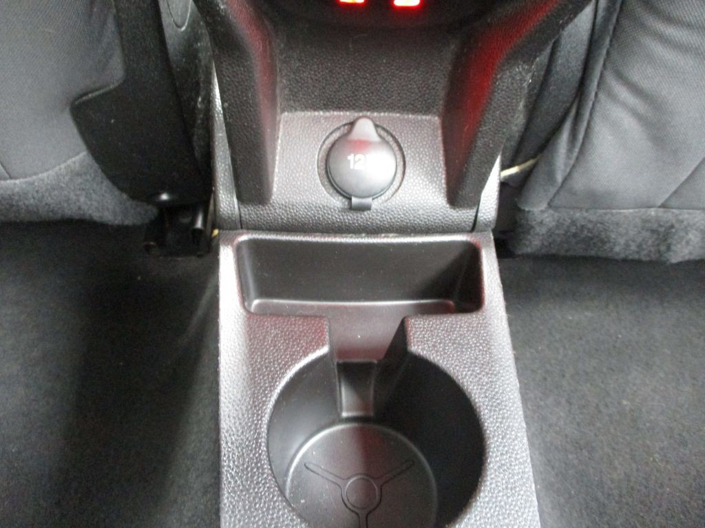 2014 Ford Fiesta Image 51