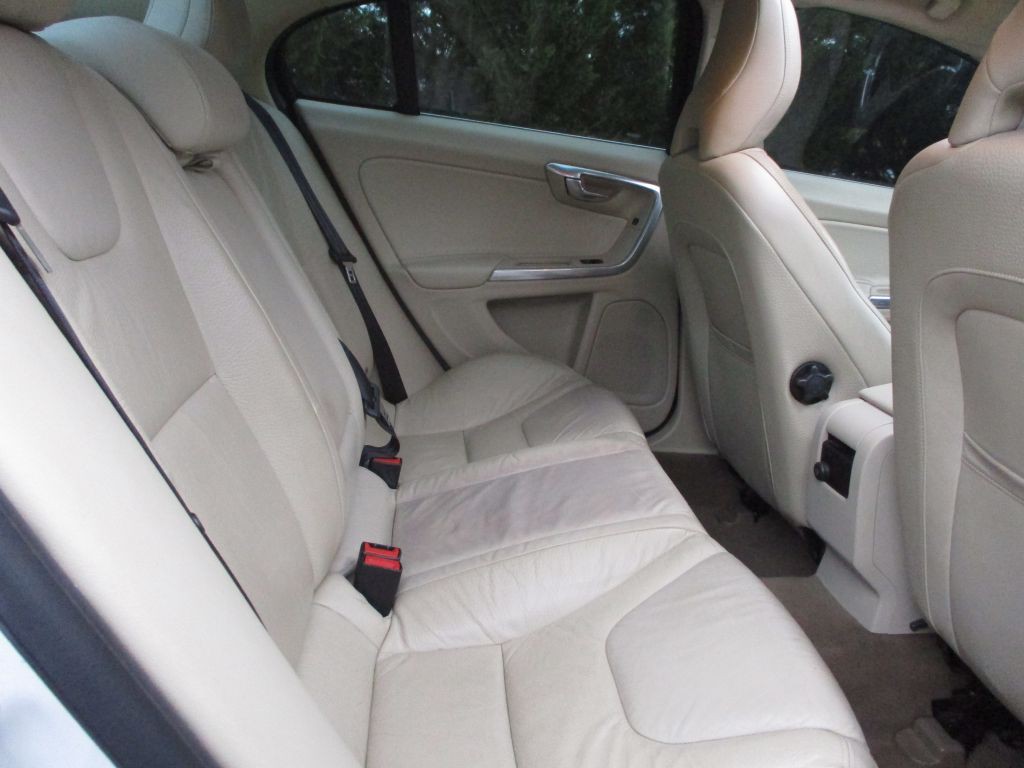 2012 Volvo S60 Image 40