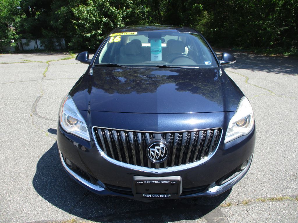 2016 Buick Regal Image 2
