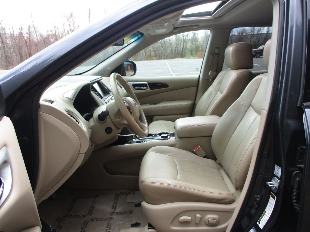 2014 Nissan Pathfinder Image 15