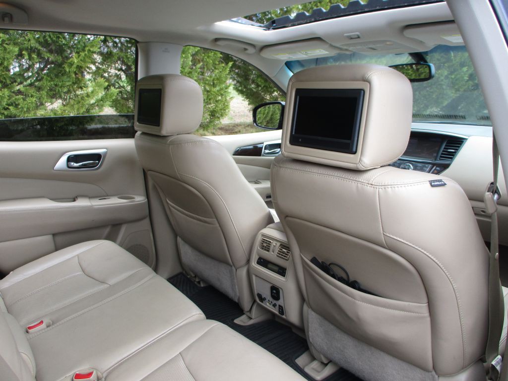 2014 Nissan Pathfinder Image 25