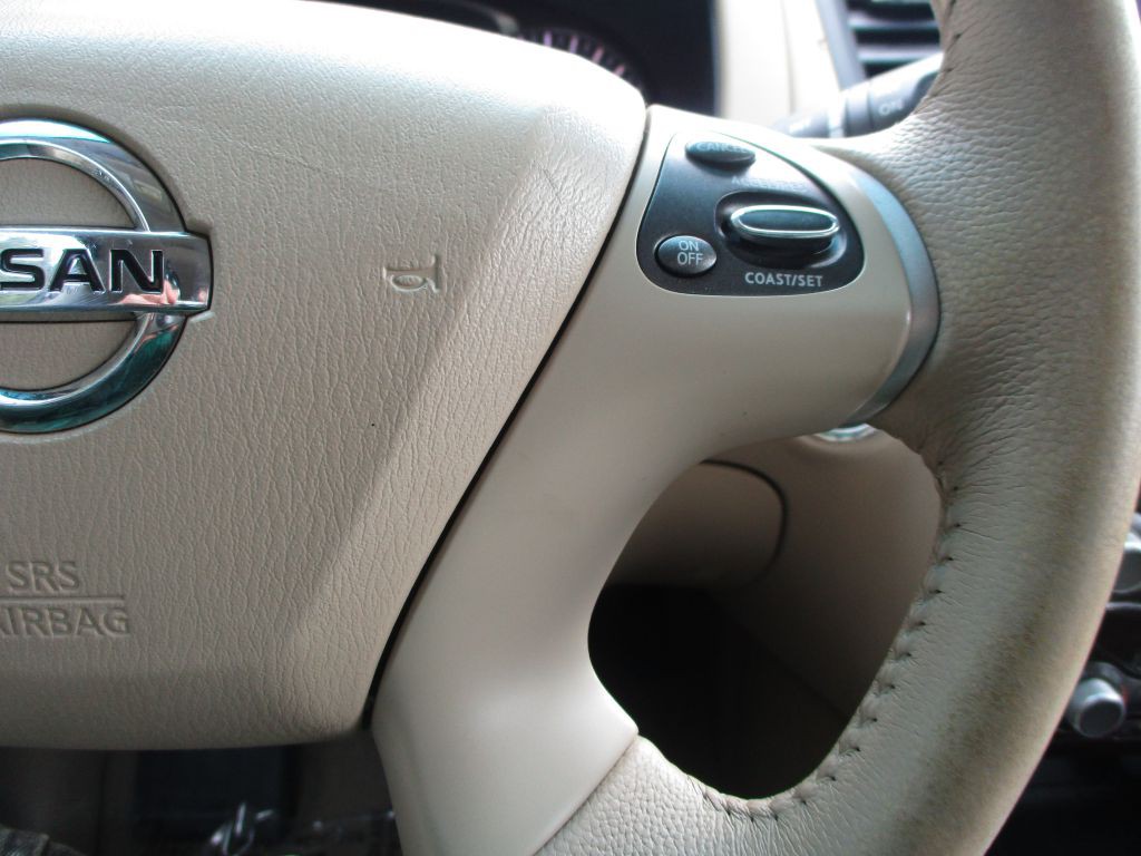 2014 Nissan Pathfinder Image 48