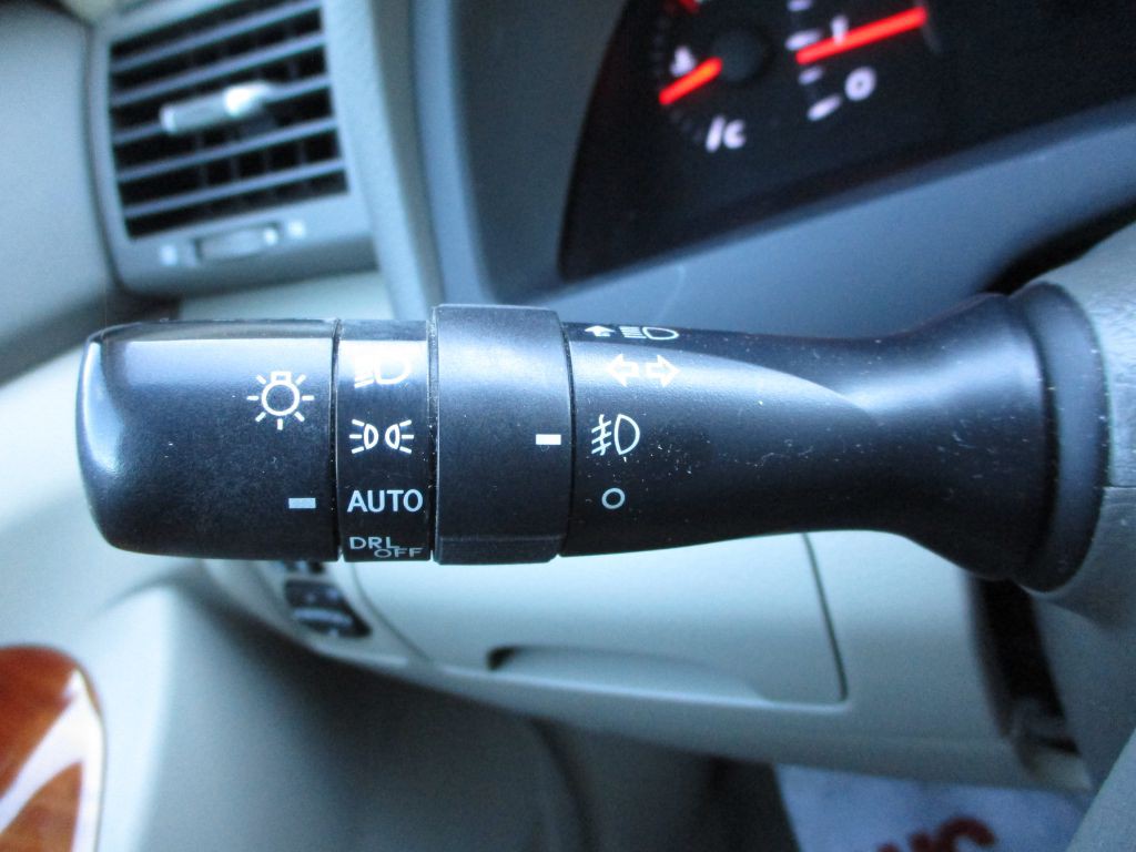 2011 Toyota Camry Image 30