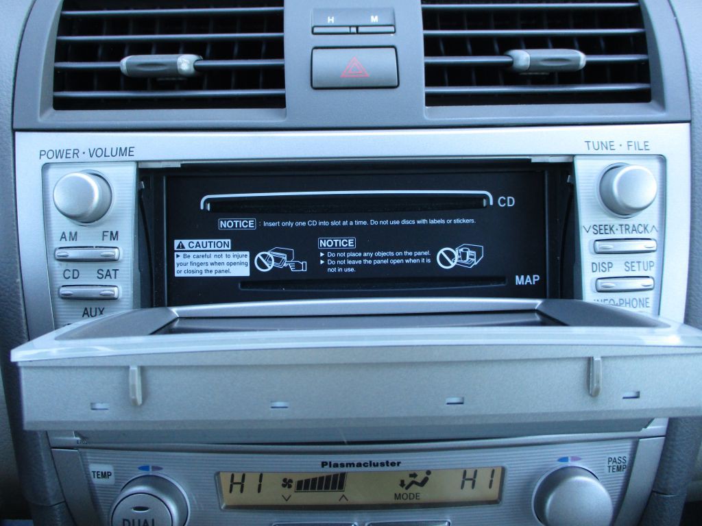 2011 Toyota Camry Image 35