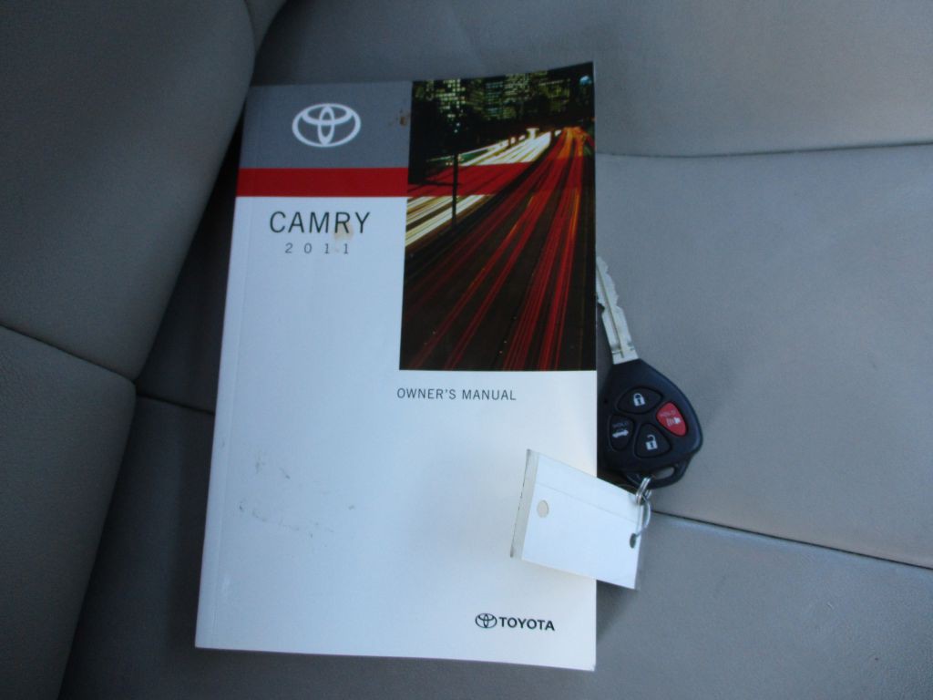 2011 Toyota Camry Image 51