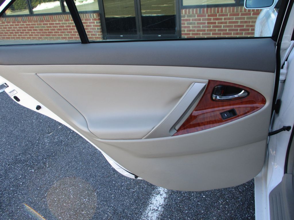 2011 Toyota Camry Image 58