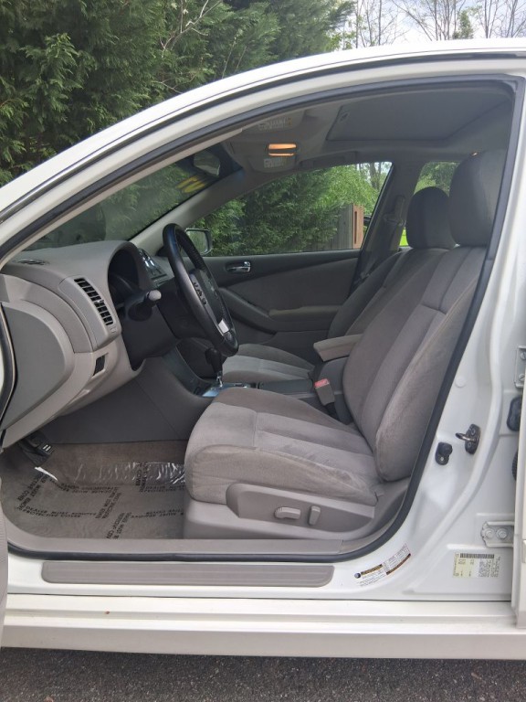 2009 Nissan Altima Image 14