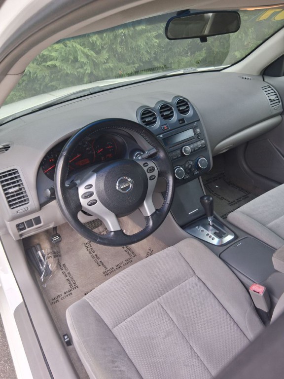 2009 Nissan Altima Image 17