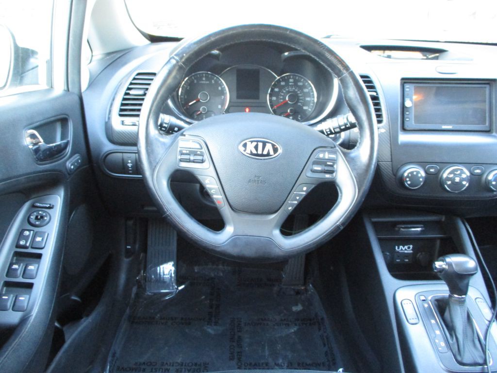 2014 Kia Forte Image 17
