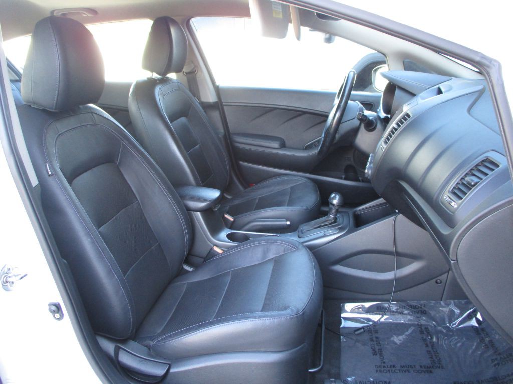 2014 Kia Forte Image 31