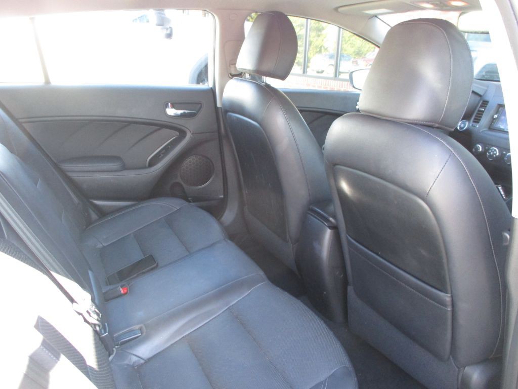2014 Kia Forte Image 35