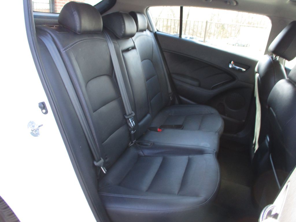 2014 Kia Forte Image 37