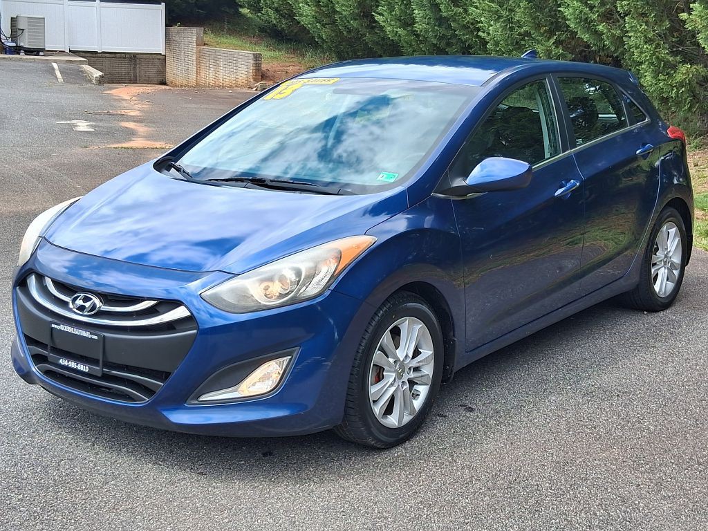 2013 Hyundai Elantra Image 3