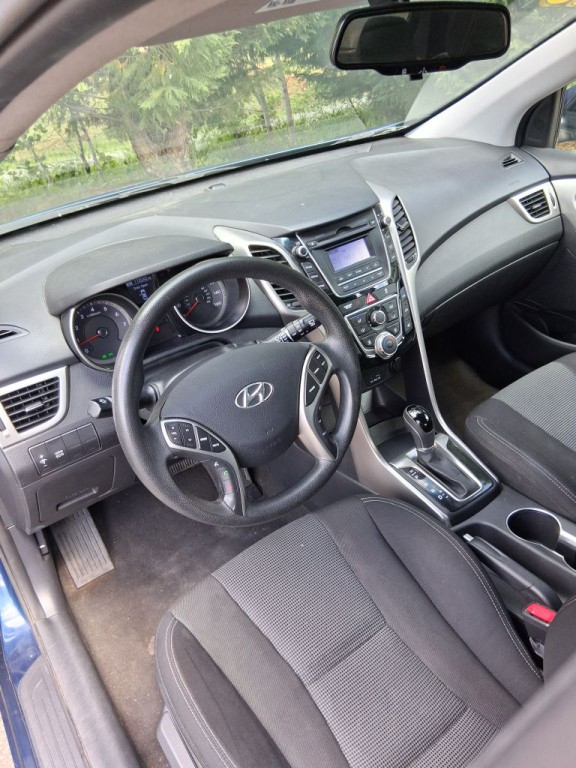 2013 Hyundai Elantra Image 18