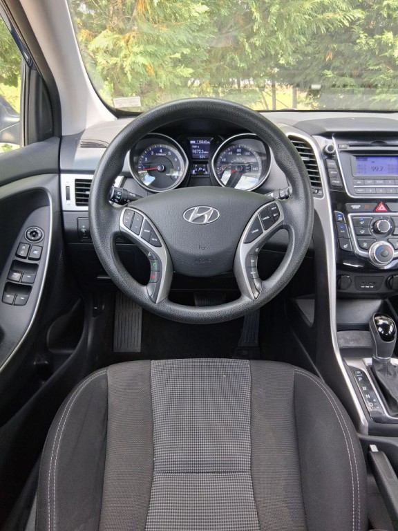 2013 Hyundai Elantra Image 19