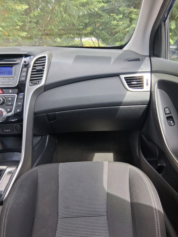 2013 Hyundai Elantra Image 21