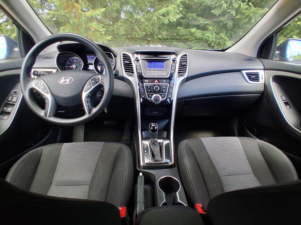 2013 Hyundai Elantra Image 24
