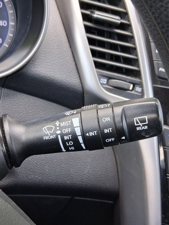 2013 Hyundai Elantra Image 26