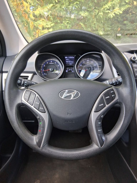 2013 Hyundai Elantra Image 29