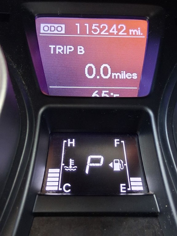 2013 Hyundai Elantra Image 32