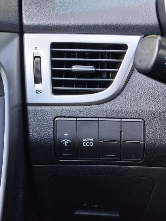 2013 Hyundai Elantra Image 33