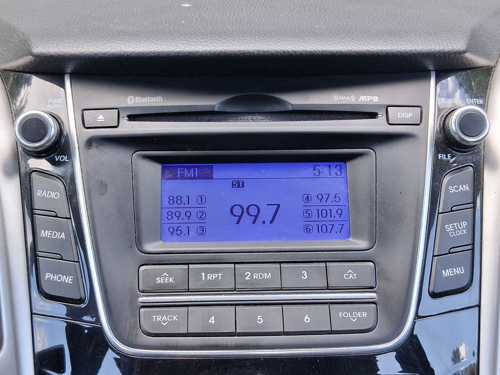 2013 Hyundai Elantra Image 37