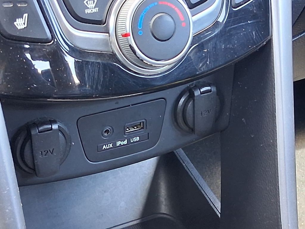 2013 Hyundai Elantra Image 44