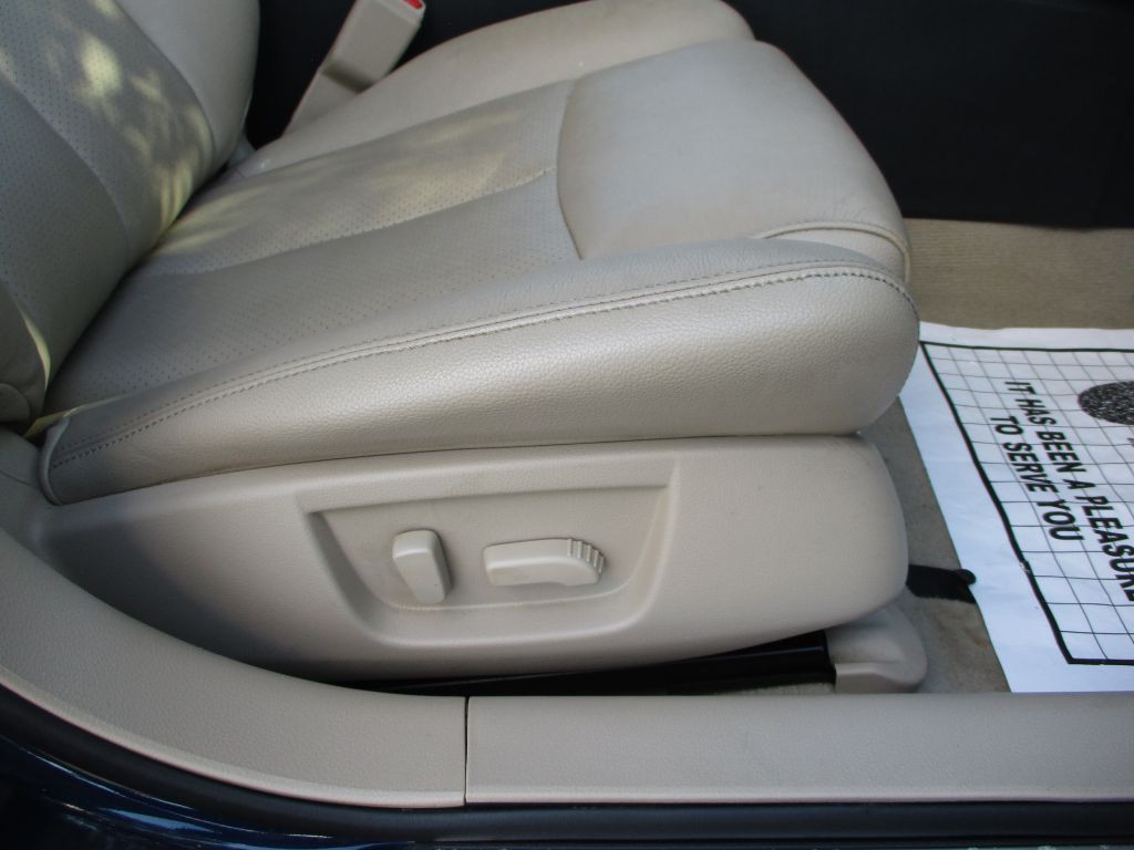 2014 Nissan Maxima Image 50