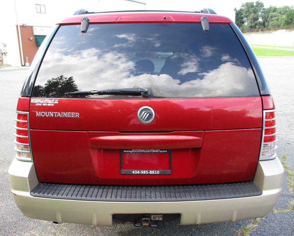 2005 Mercury Mountaineer Image 6