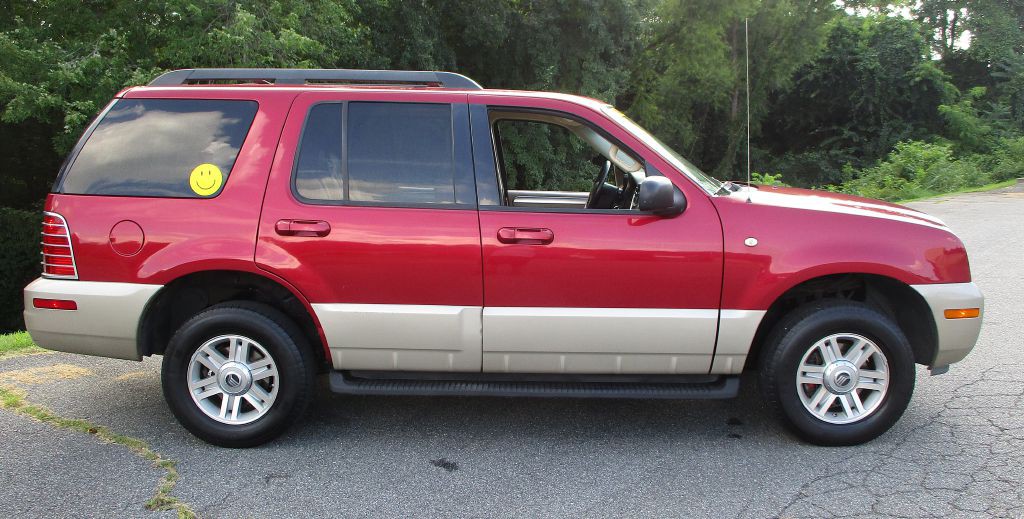 2005 Mercury Mountaineer Image 8