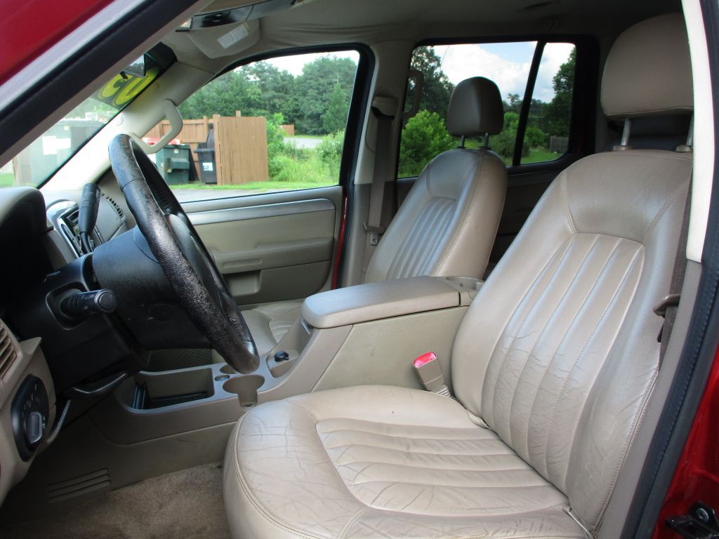 2005 Mercury Mountaineer Image 16