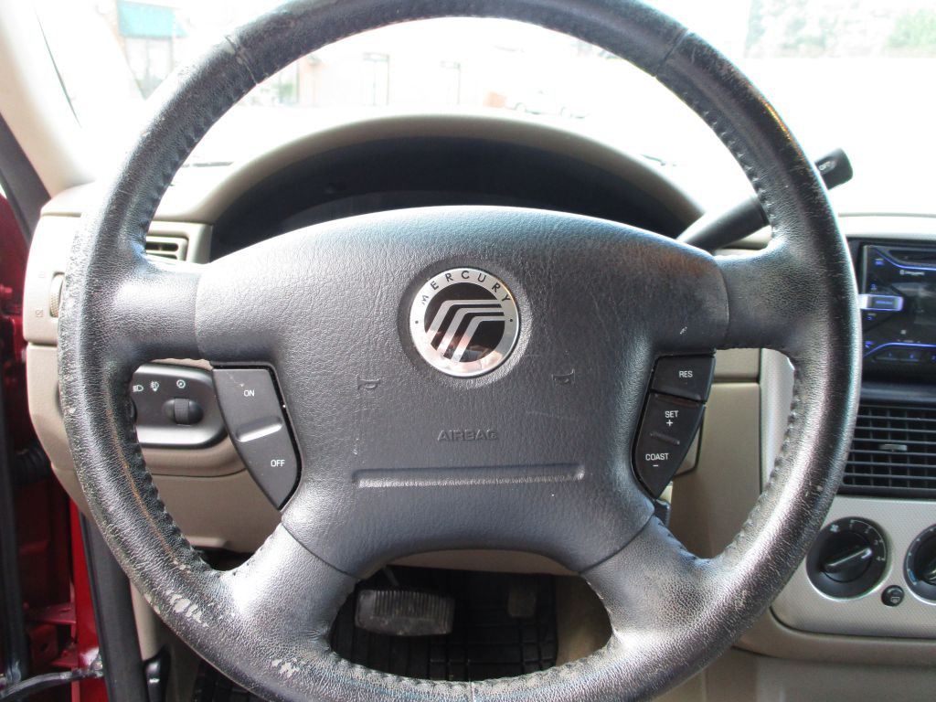 2005 Mercury Mountaineer Image 19