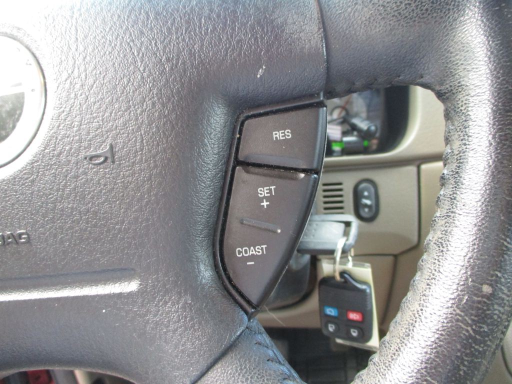 2005 Mercury Mountaineer Image 21