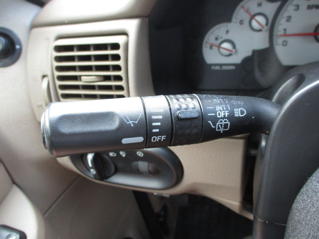2005 Mercury Mountaineer Image 22