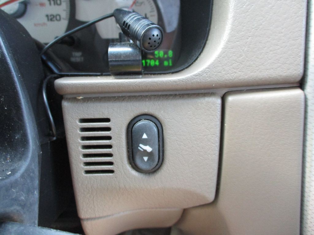 2005 Mercury Mountaineer Image 24