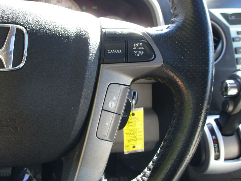 2011 Honda Pilot Image 32