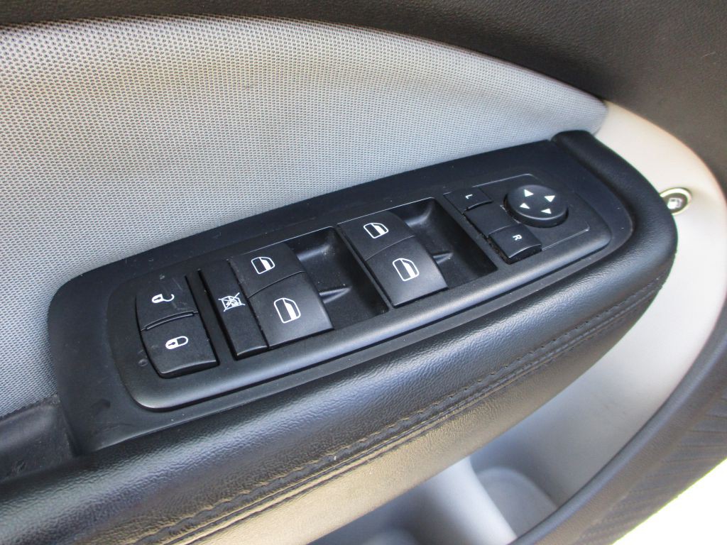 2014 Dodge Dart Image 13