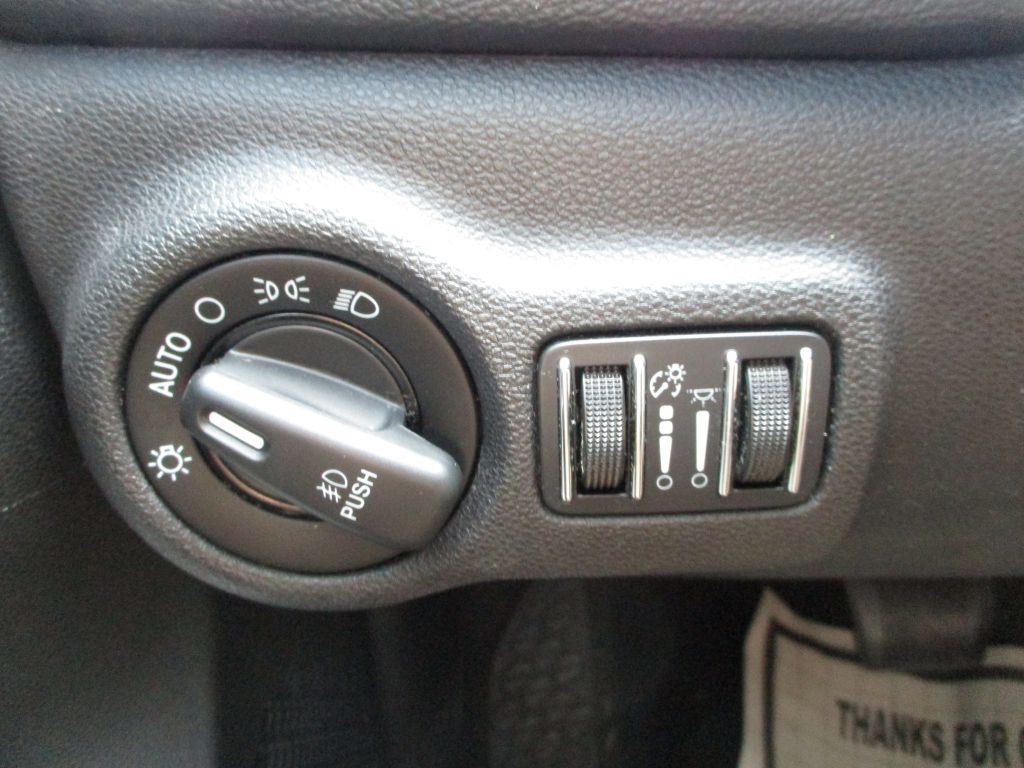 2014 Dodge Dart Image 23