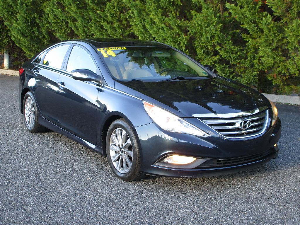 2014 Hyundai Sonata Image 1