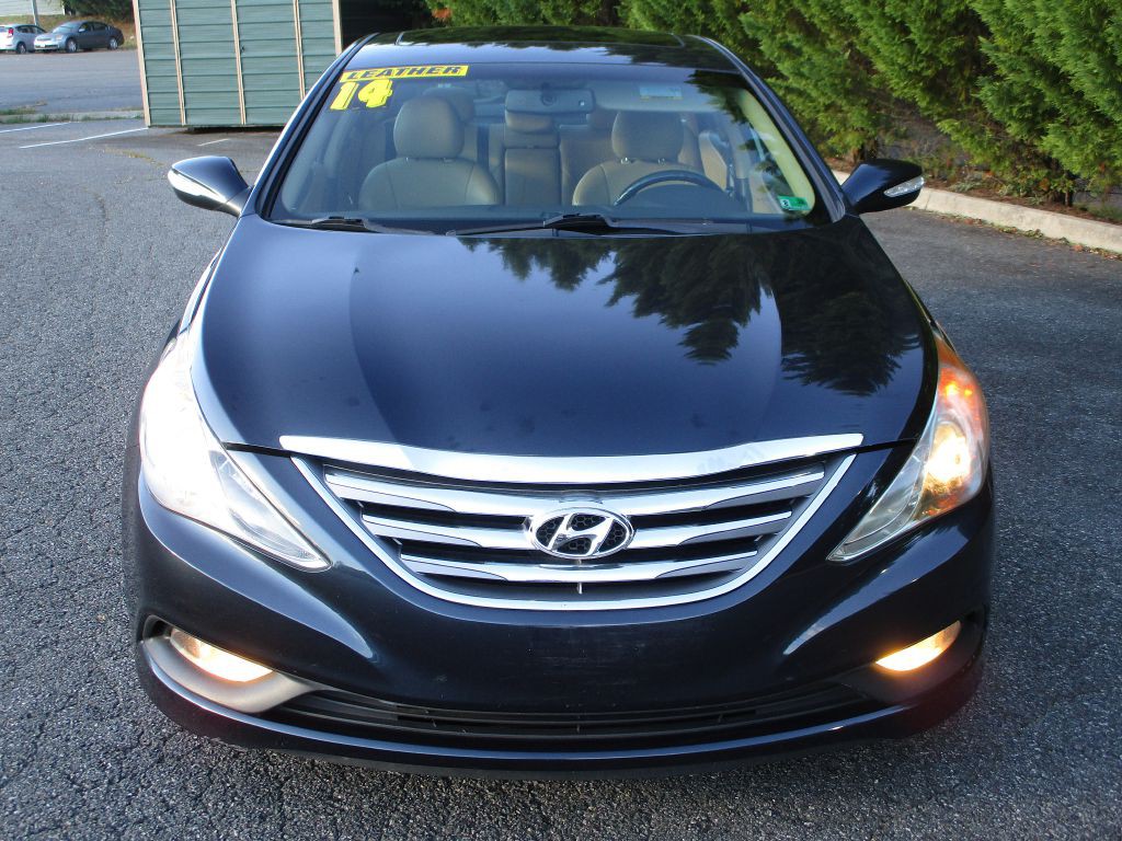 2014 Hyundai Sonata Image 2