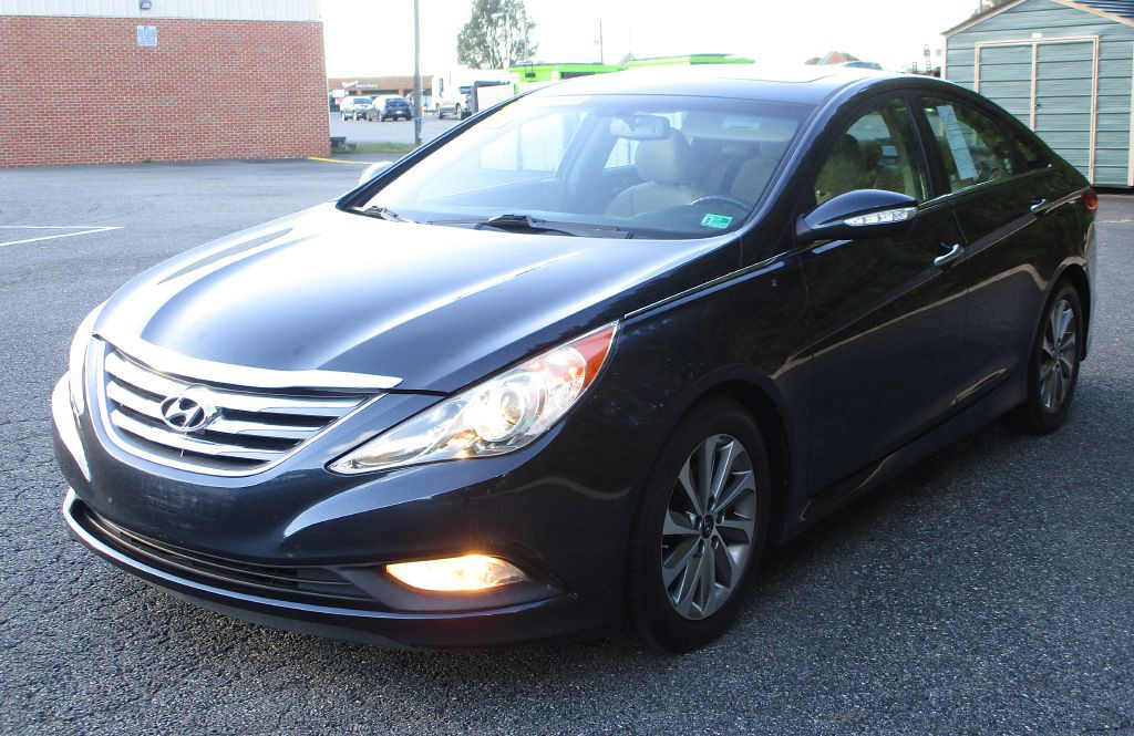 2014 Hyundai Sonata Image 3